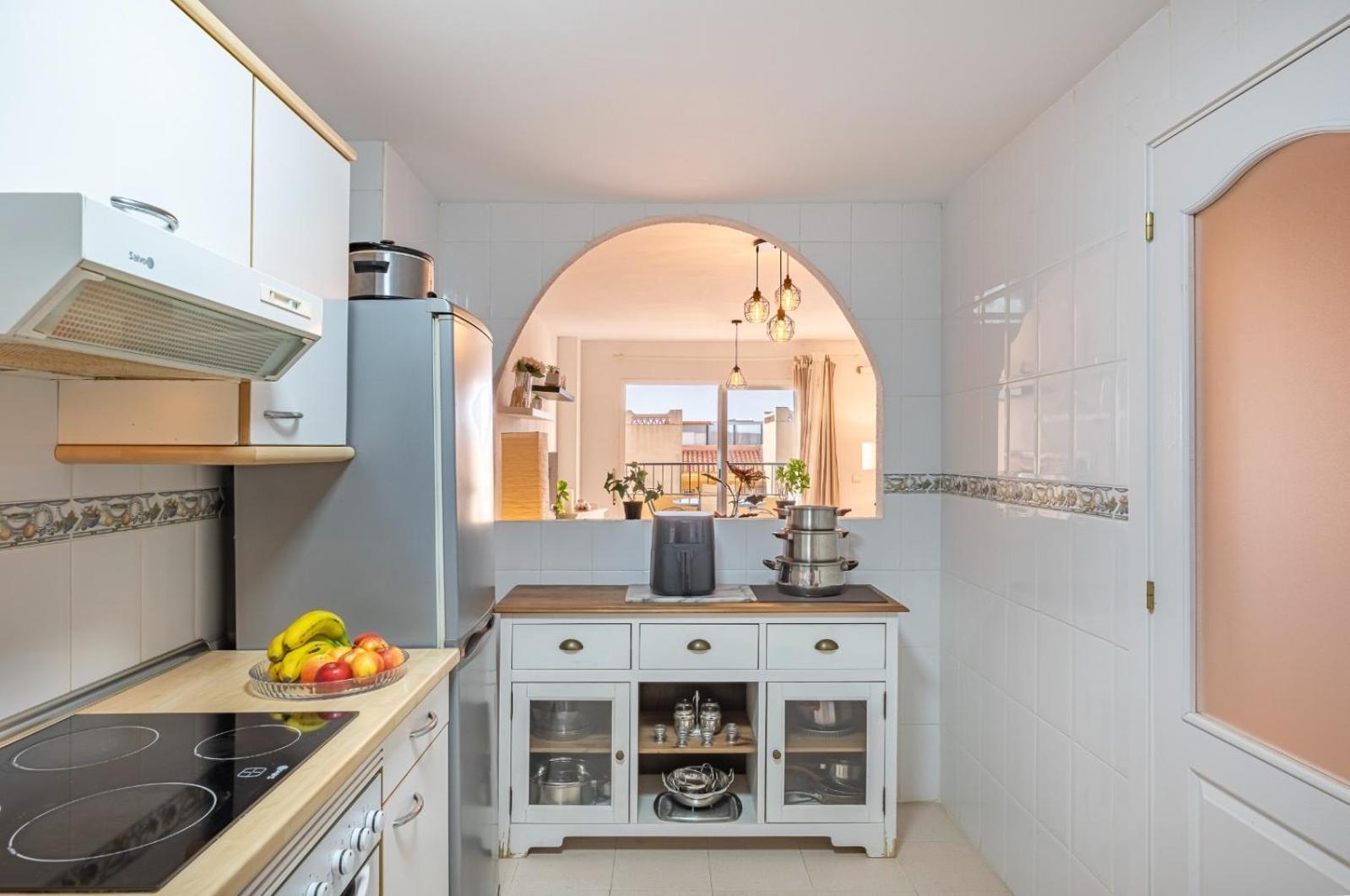 Apartamento Acogedor Con Vista Al Mar Malaga Exterior photo